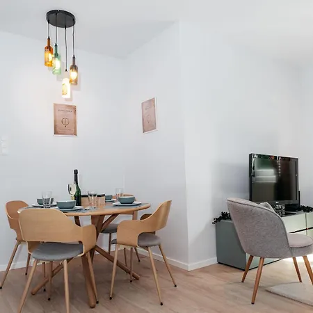 Wonder-matrafuered Apartment